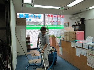 戸田クリーンカーペットバキューム清掃写真